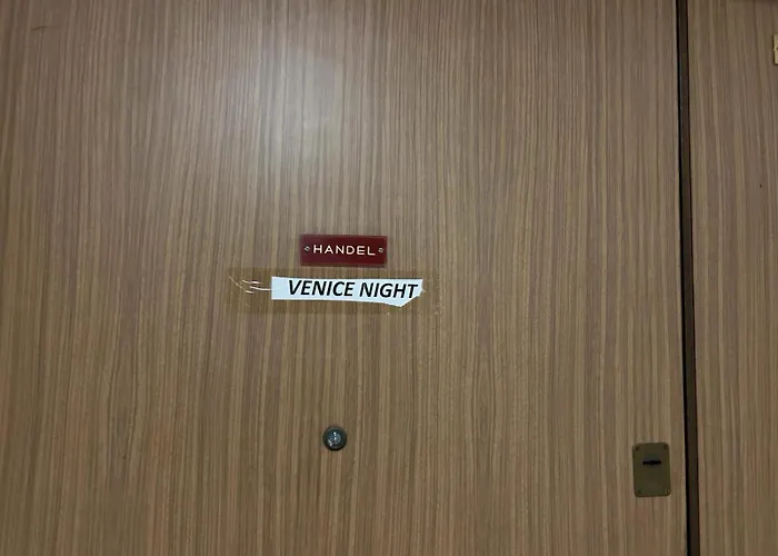 Venice Night B13